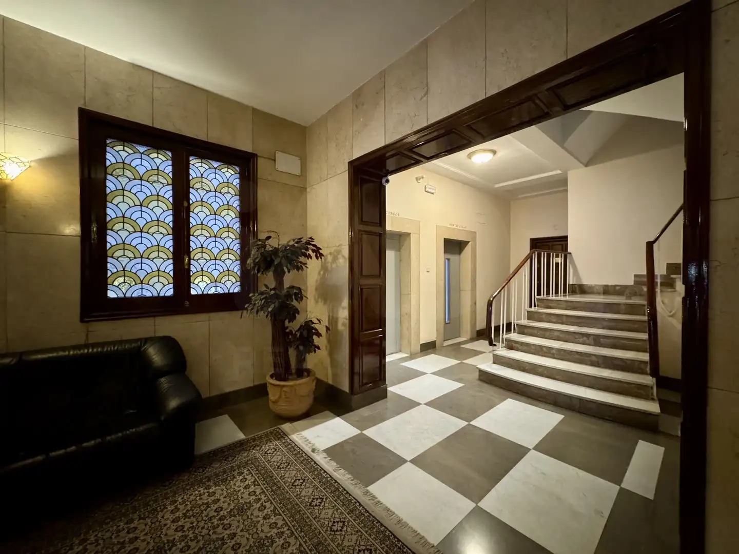 Flat for sale in Madrid  with Air Conditioner and Heating