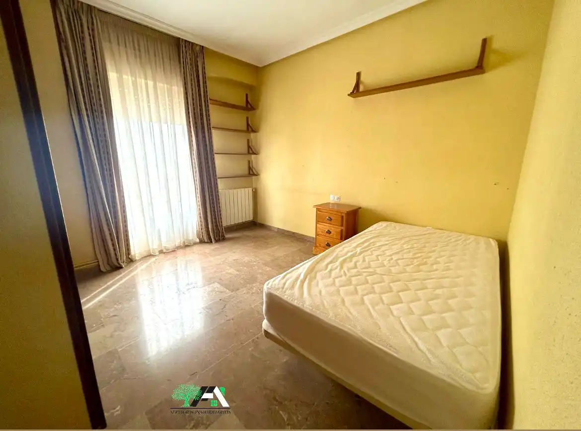 Habitación de Piso en venta en Ibros con Calefacción