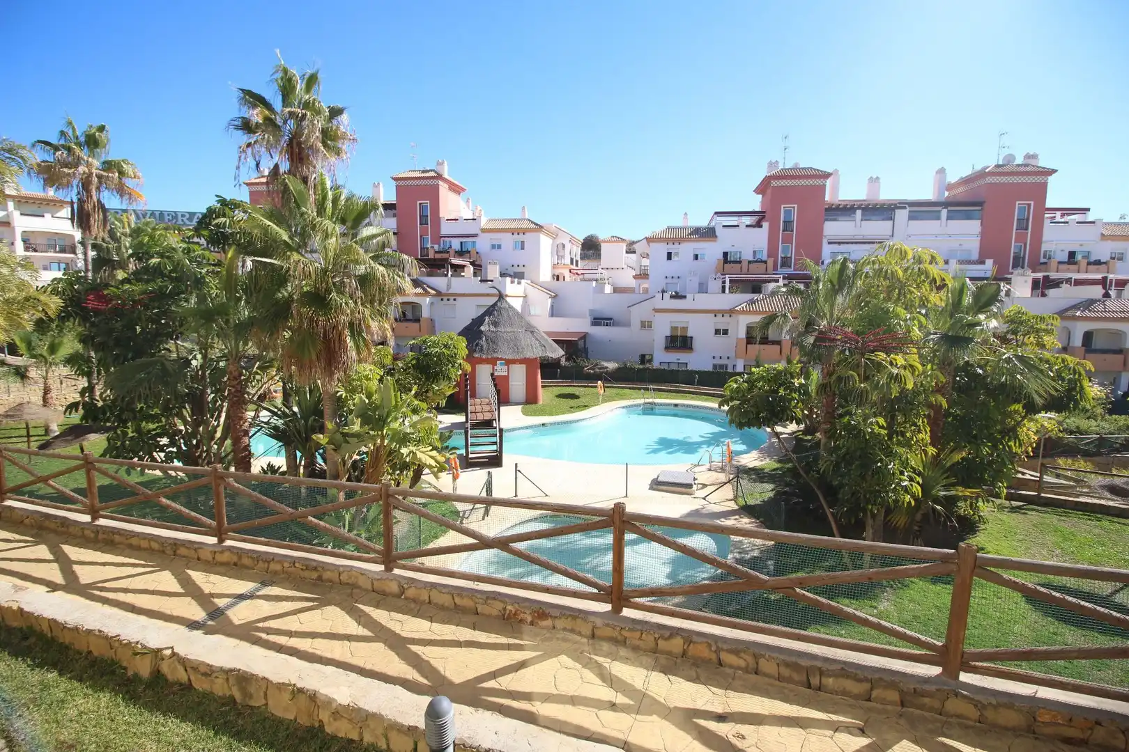 Exterior view of Flat for sale in Vélez-Málaga  with Air Conditioner, Heating and Storage room