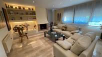 Living room of House or chalet for sale in La Bisbal d'Empordà  with Air Conditioner, Heating and Private garden