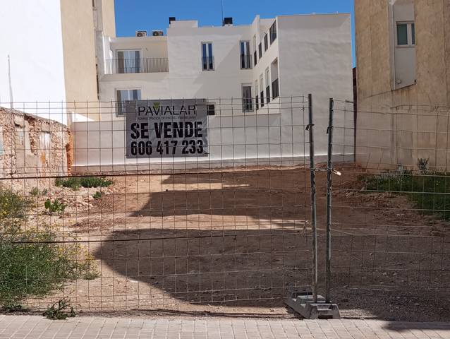 Terreno residencial en Venta en Carrer del Baró de Santa Bàrbara, 44B en Casas Verdes - Ermita