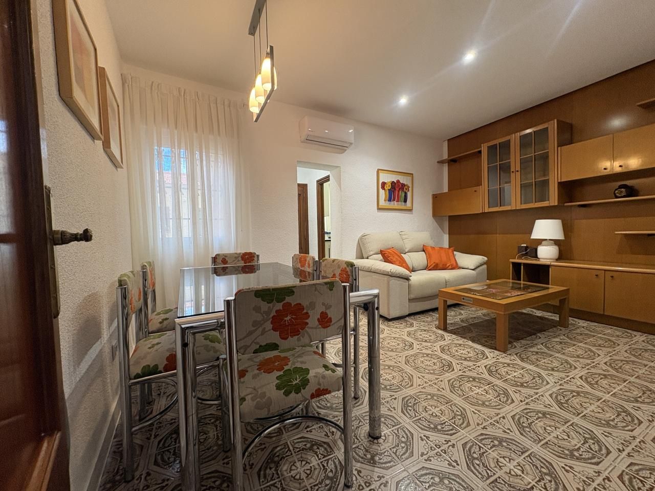 Living room of Flat to rent in  Madrid Capital  with Air Conditioner, Heating and Terrace