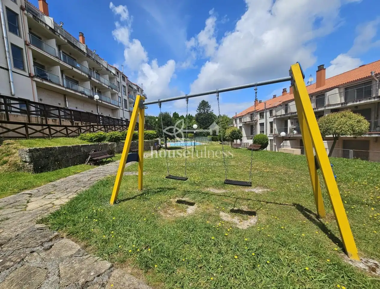Wohnung zum Verkauf in Mugardos mit Heizung, Terrasse und Abstellraum