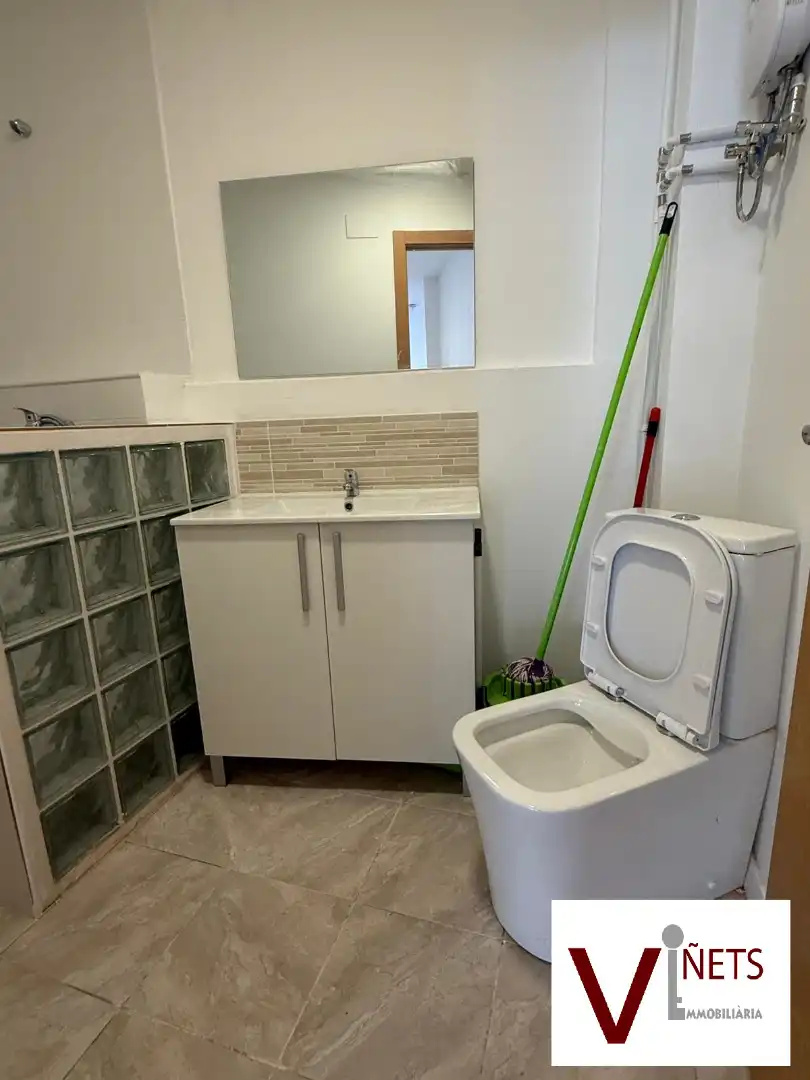 Local comercial en alquiler en Carrer Calàbria, imagen 16