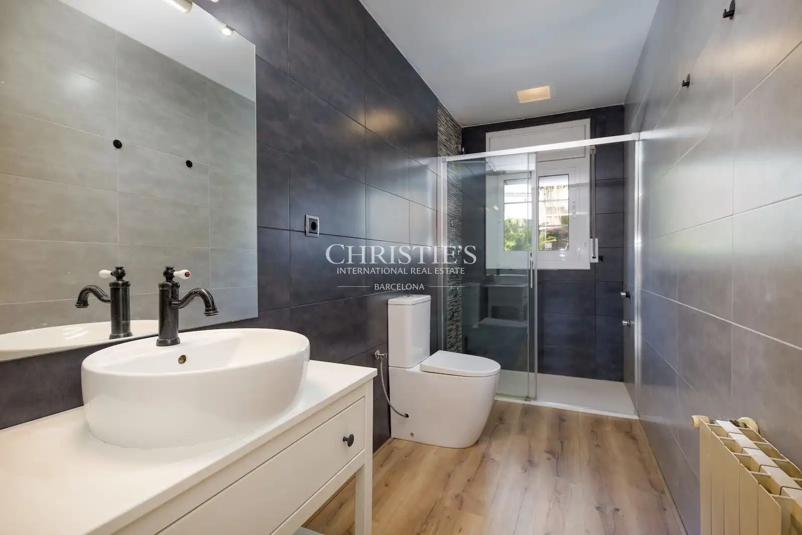 Baño de Casa o chalet en venta en Argentona con Aire acondicionado, Calefacción y Terraza