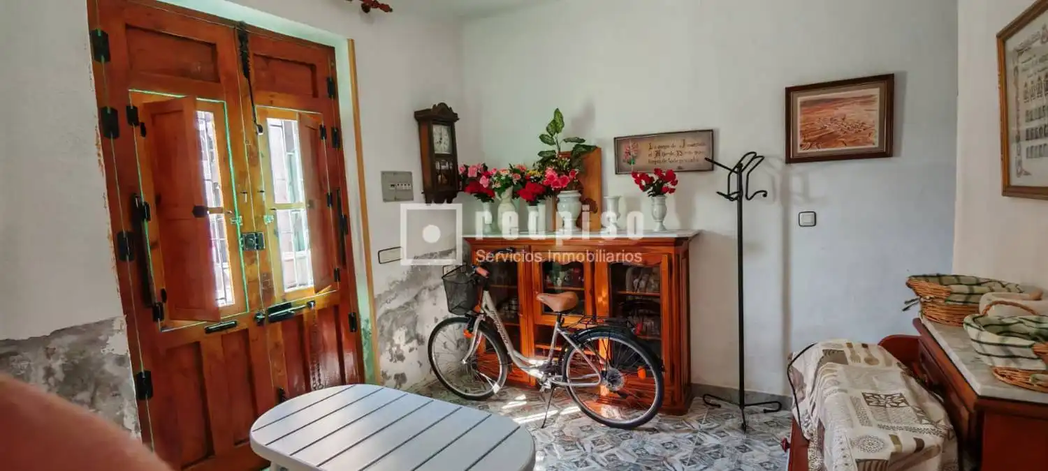 Houses for sale in Mula  with Terrace and Storage room