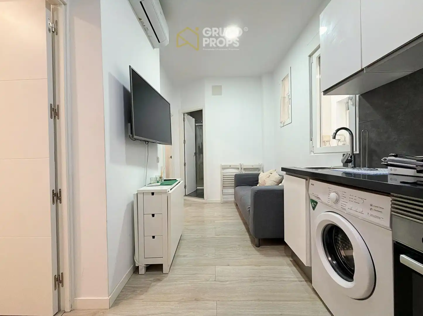 Flat for rent in Trafalgar