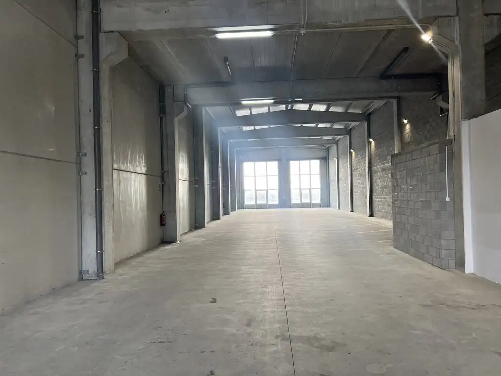 Nave industrial en venta en Santiago de Compostela 