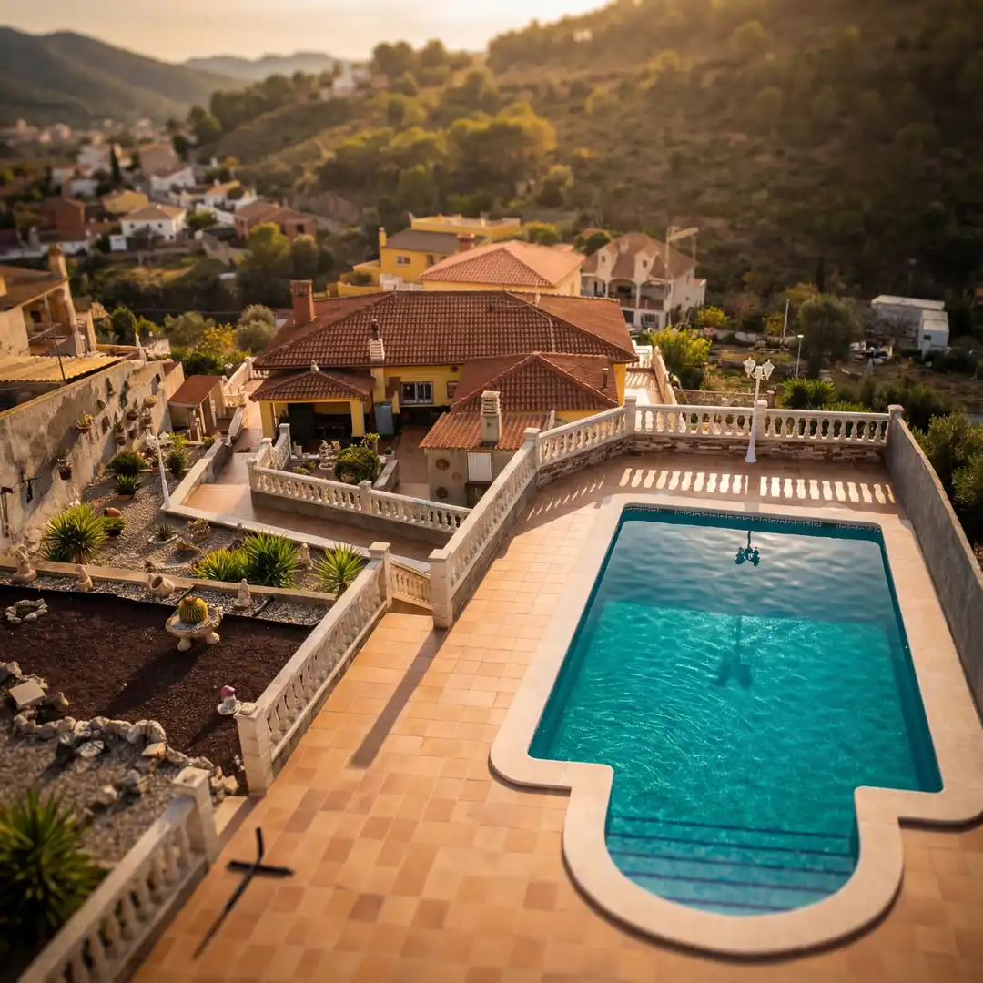 Piscina de Casa o chalet en venta en Castellet i la Gornal con Aire acondicionado, Calefacción y Jardín privado
