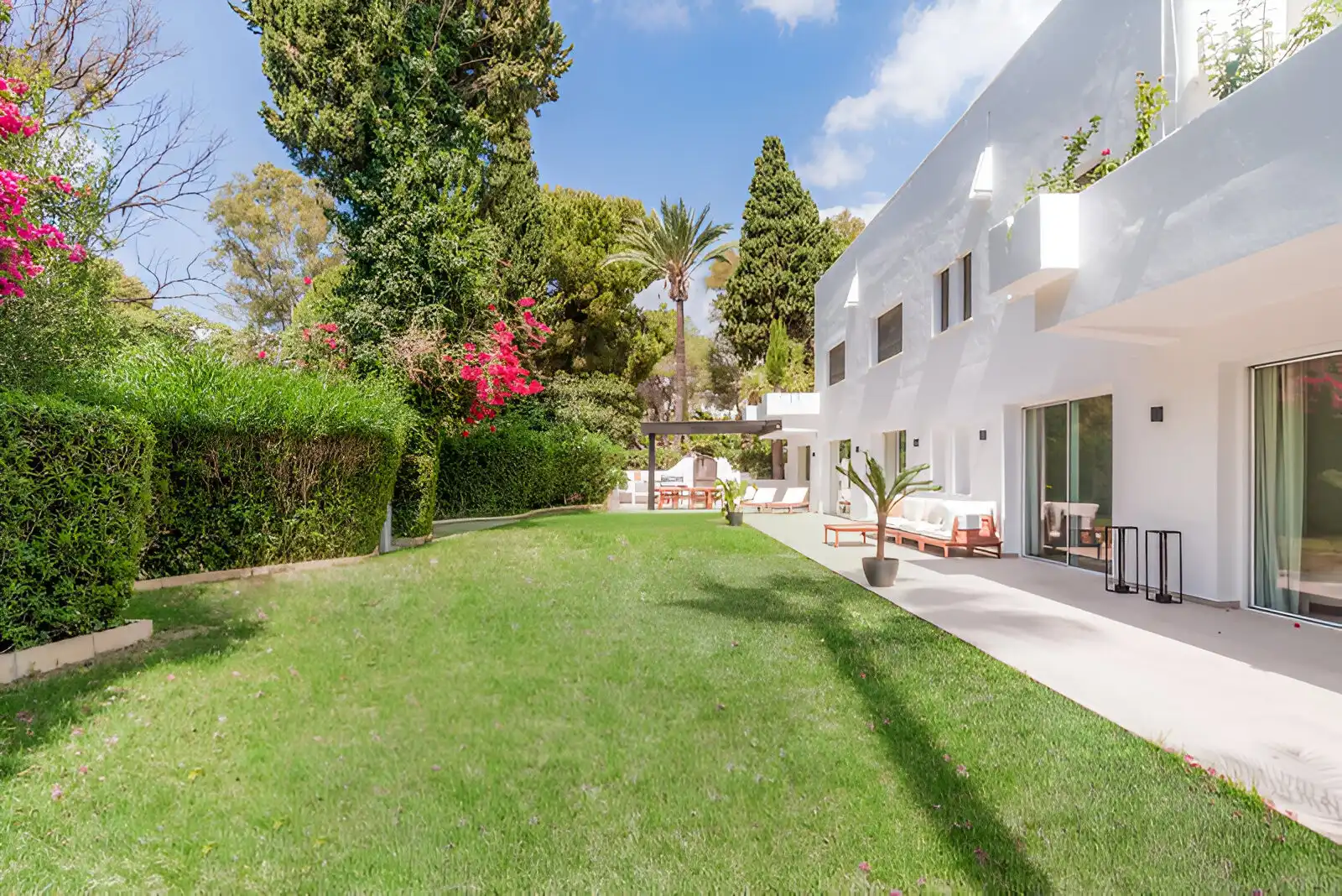 Home with pool for sale in Milla de Oro, imagen 2