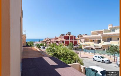 Exterior view of Single-family semi-detached for sale in Vélez-Málaga  with Air Conditioner, Terrace and Balcony