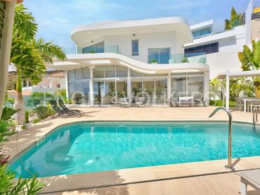 Casa amb piscina en venda a Costa Adeje