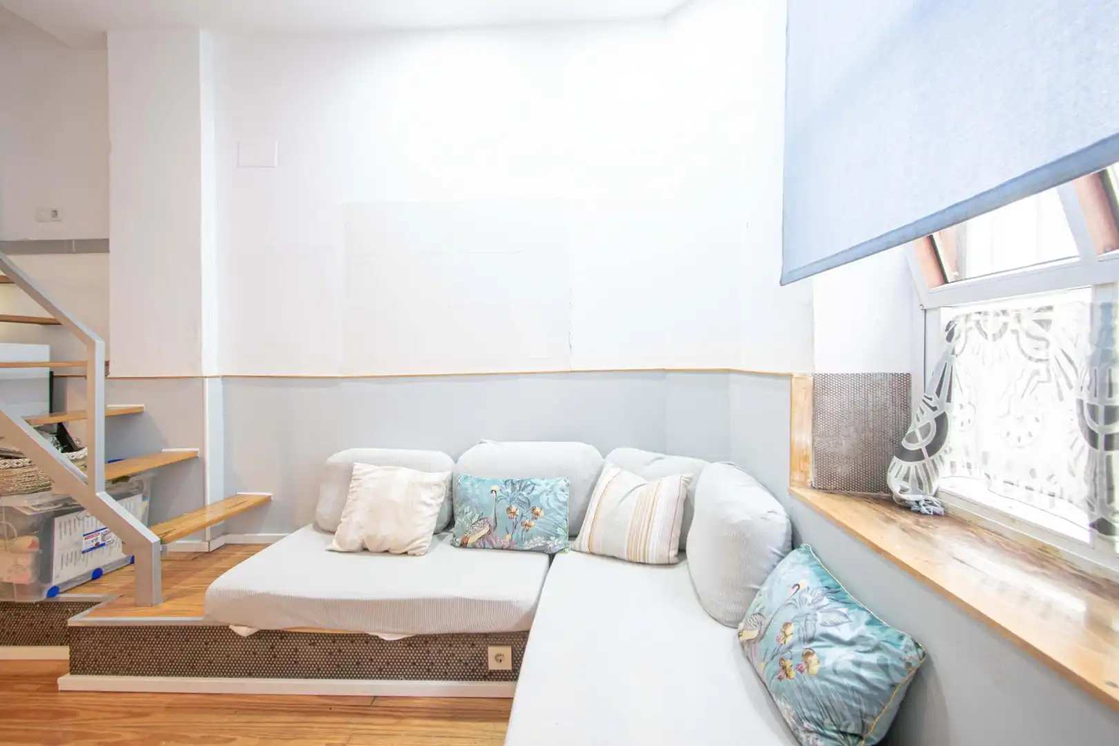 Sala d'estar de Casa o xalet en venda en Sevilla amb Aire condicionat i Balcó