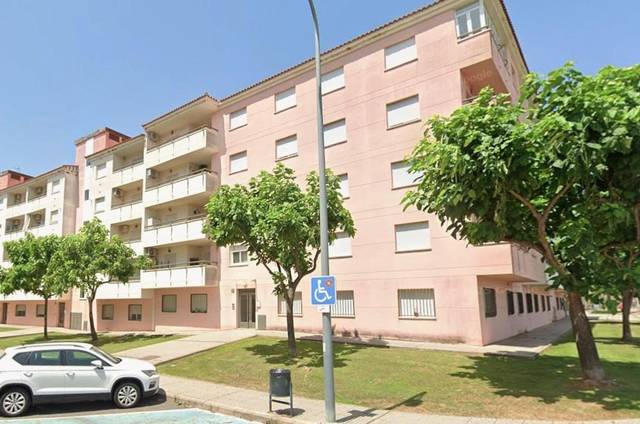 Garaje en Alquiler en Calle Calle Sierra de Tormantos,  en Los Pinos - El Pilar