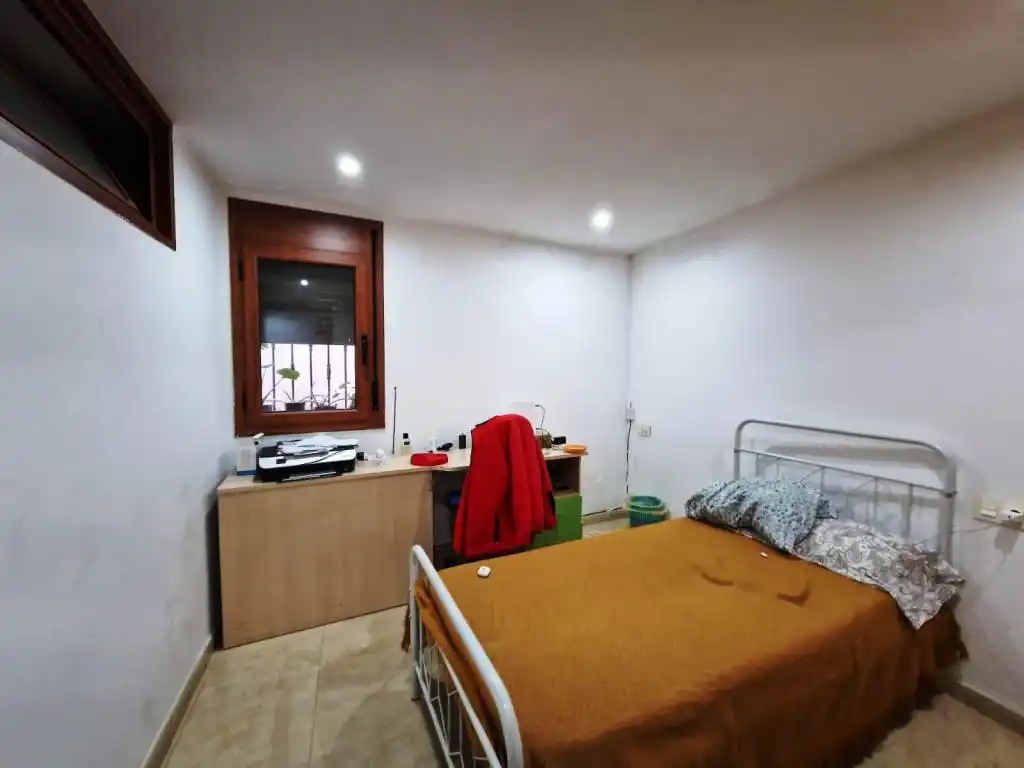 Dormitori de Casa o xalet en venda en Binéfar amb Calefacció, Terrassa i Traster