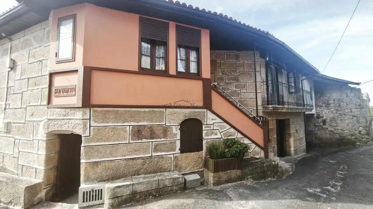 Casa rústica con terraza en venta en LUGAR DE PICORNIO, imagen 2