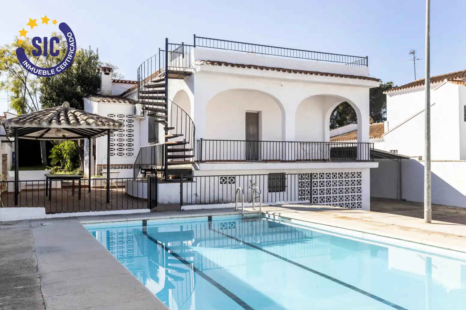 Swimming pool of Houses for sale in L'Eliana  with Air Conditioner, Heating and Private garden