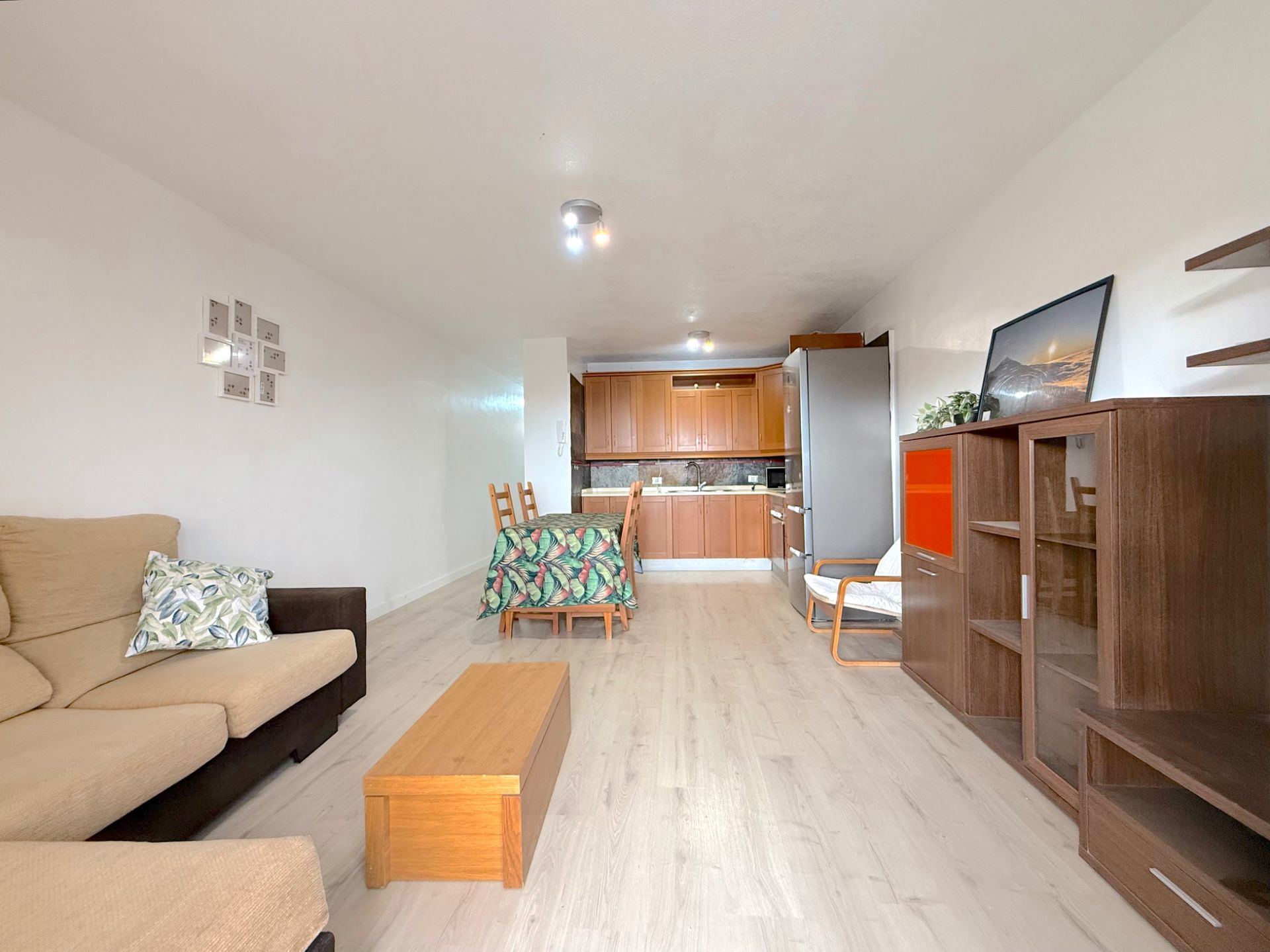 Sala de estar de Apartamento de alquiler en Granadilla de Abona con Parquet, Terraza y Amueblado
