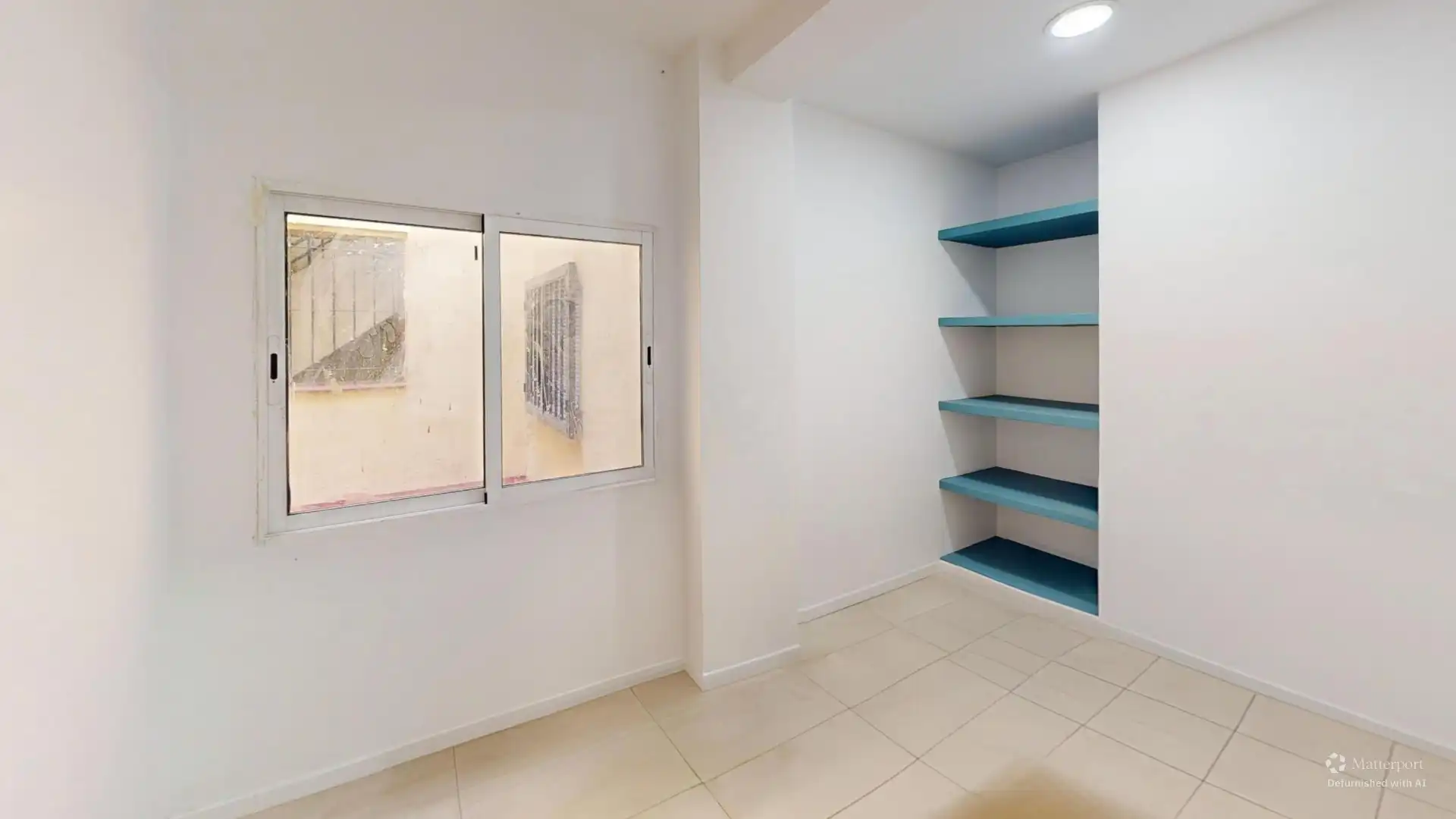 Piso en venta en Alicante / Alacant con Amueblado, Lavadora y Balcón