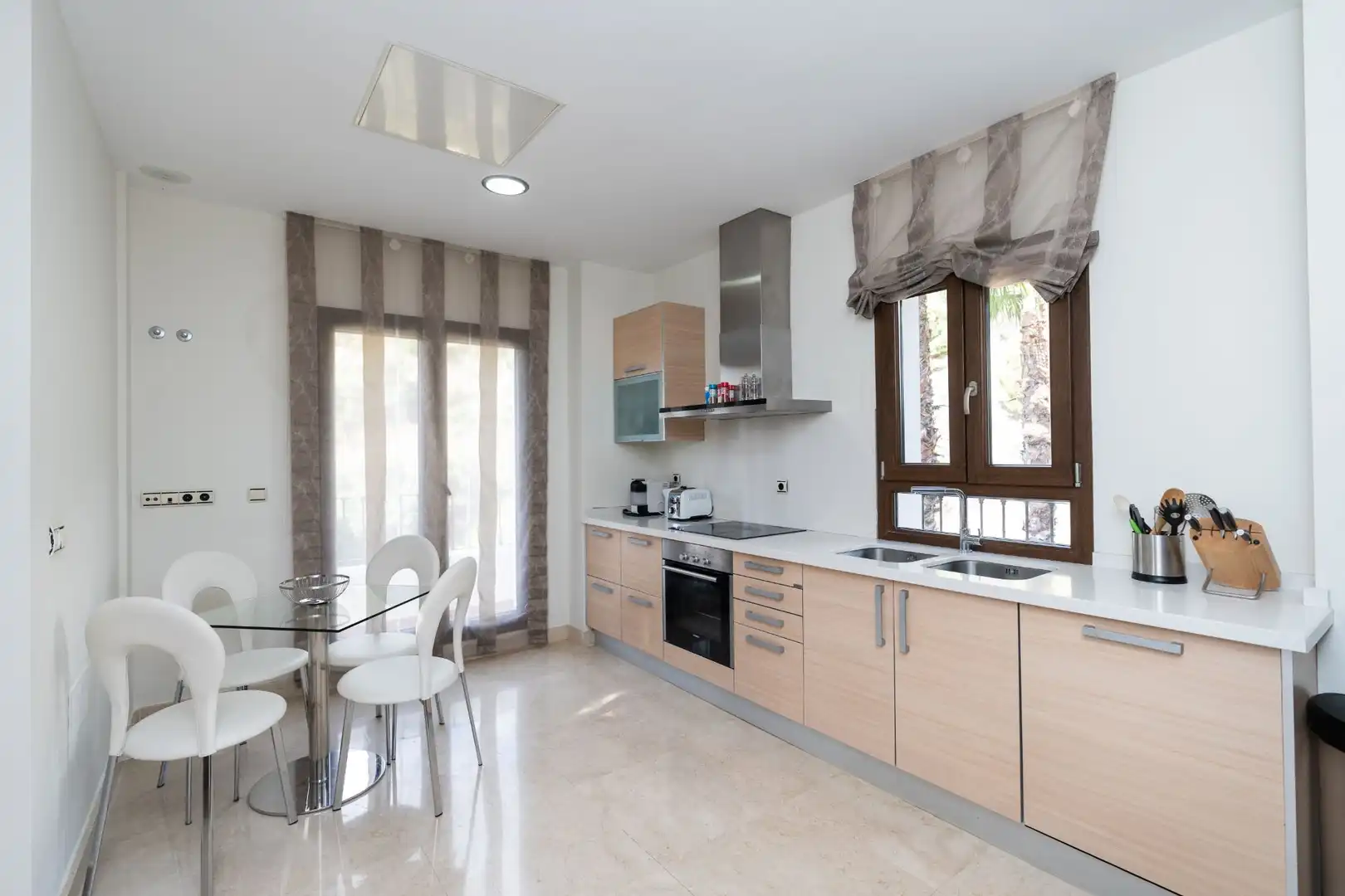 Chalet con terraza en venta en Calle Hinaharros 30, imagen 28