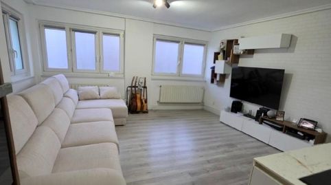 Foto 5 de Piso en venta en Kalero - Basozelai, Basauri