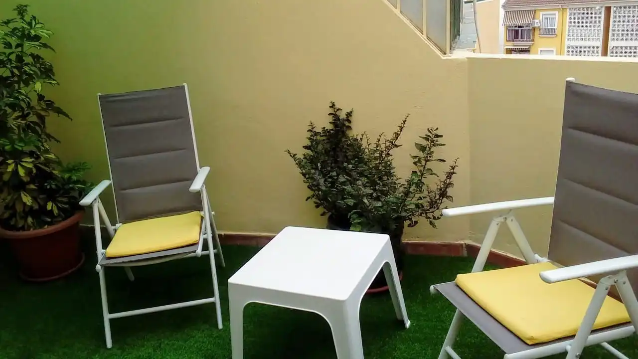 Estudio de alquiler en Calle Luchana, La Trinidad