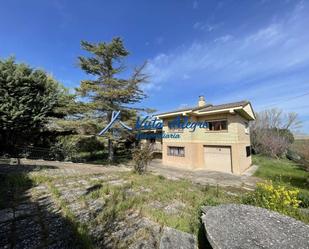 Vista exterior de Casa o xalet en venda en Ollauri amb Calefacció, Jardí privat i Terrassa