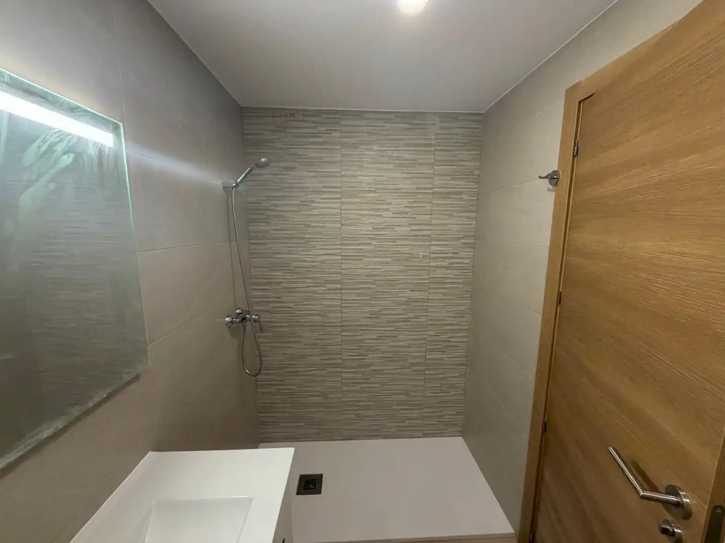 Baño de Casa o chalet de alquiler en Lugo con Calefacción, Jardín privado y Parquet
