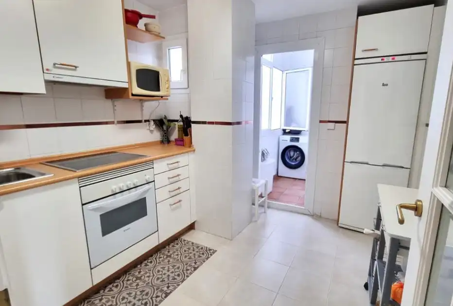 Cuina de Pis en venda en Manilva amb Moblat, Forn i Rentadora