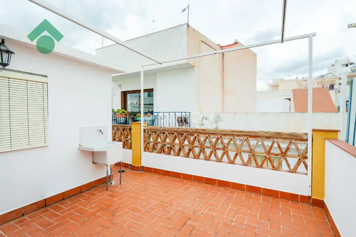 Casa adosada en venda a Almuñecar Centro