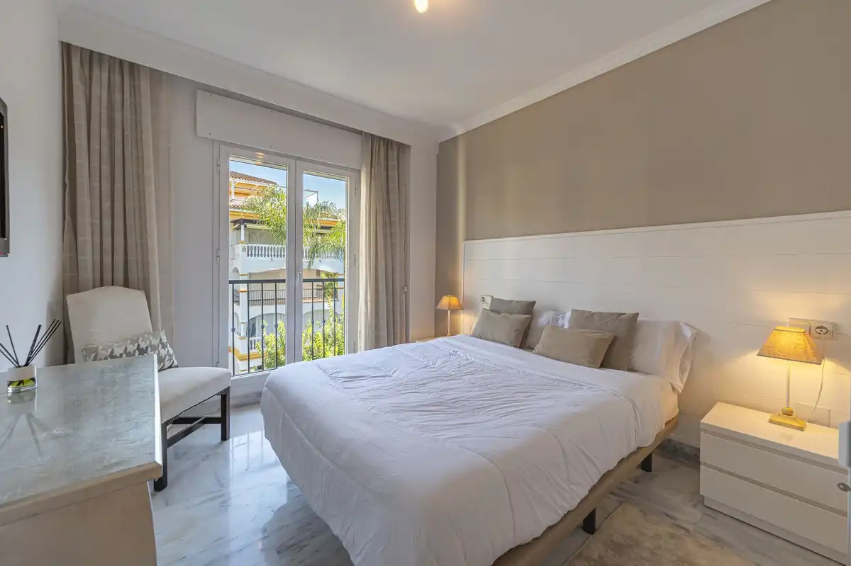 Bedroom of Apartments for rent in Marbella  with Air Conditioner, Furnished and Pets allowed