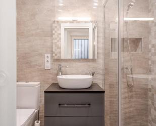Bathroom of Apartment to rent in Castelldefels  with Air Conditioner and Balcony