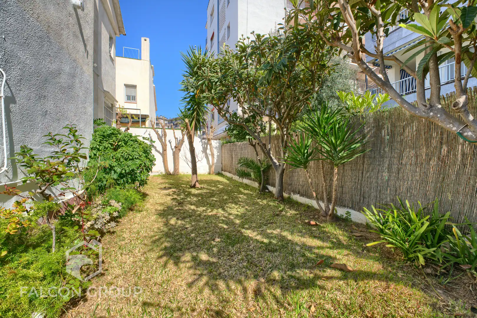 Vista exterior de Casa o chalet en venta en Cunit con Aire acondicionado, Calefacción y Jardín privado