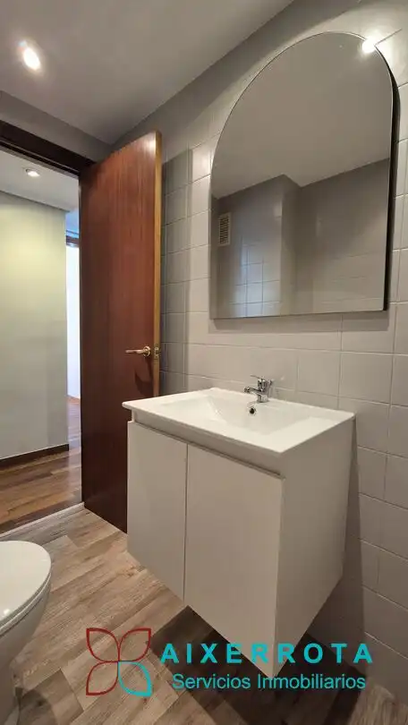 Flat for sale in Ibaizabal Kalea, Villamonte