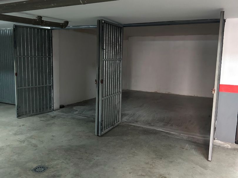 Garage to rent in Atarfe