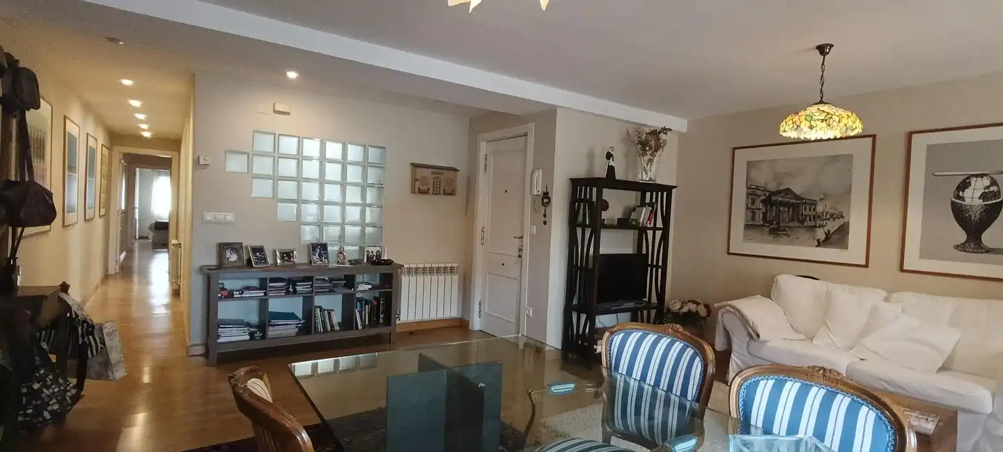 Living room of Flat for sale in León Capital   with Heating, Parquet flooring and Terrace