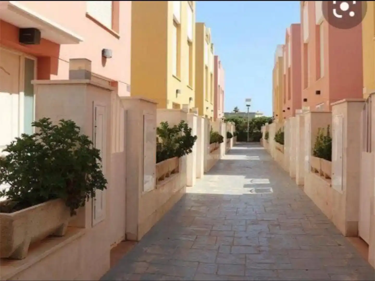 Exterior view of Flat for sale in Vera  with Air Conditioner, Swimming Pool and Balcony