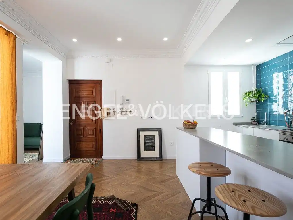 Cuina de Àtic de lloguer en Valencia amb Aire condicionat, Calefacció i Parquet
