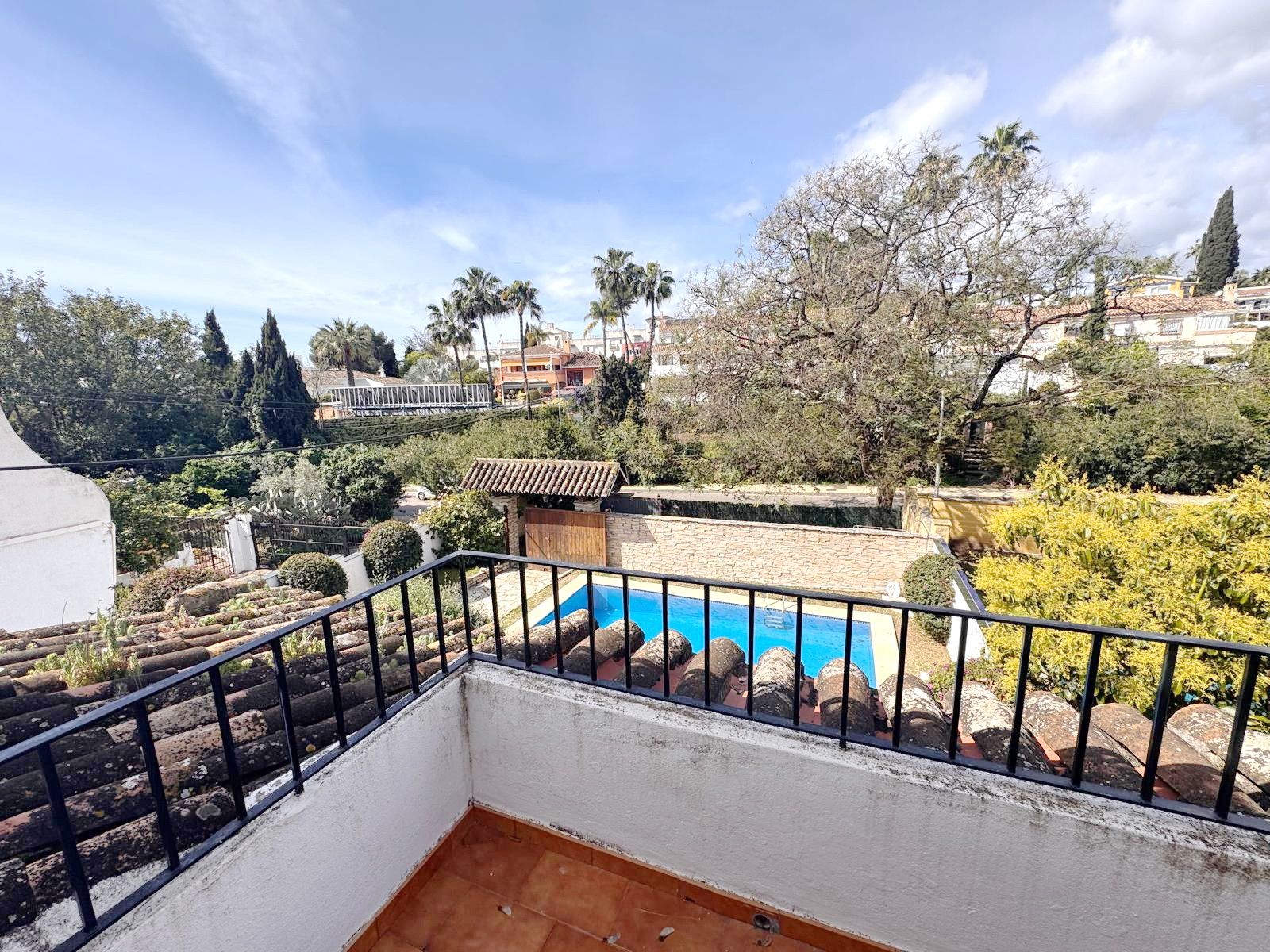 Jardí de Casa adosada en venda en Marbella amb Aire condicionat, Jardí privat i Terrassa