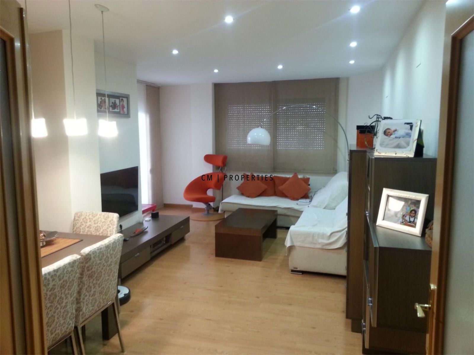 Living room of Flat for rent in Paterna  with Air Conditioner, Heating and Terrace