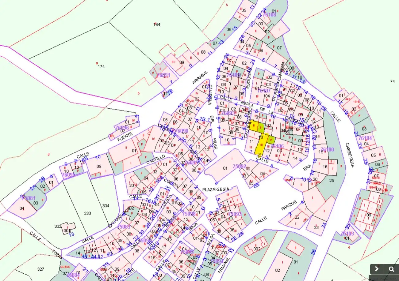 Houses for sale in Lledó  with Private garden