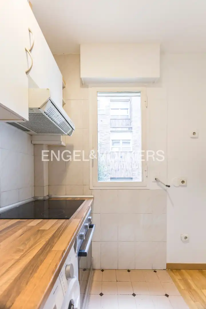 Küche von Wohnung zur Miete in Madrid mit Klimaanlage, Heizung und Privatgarten