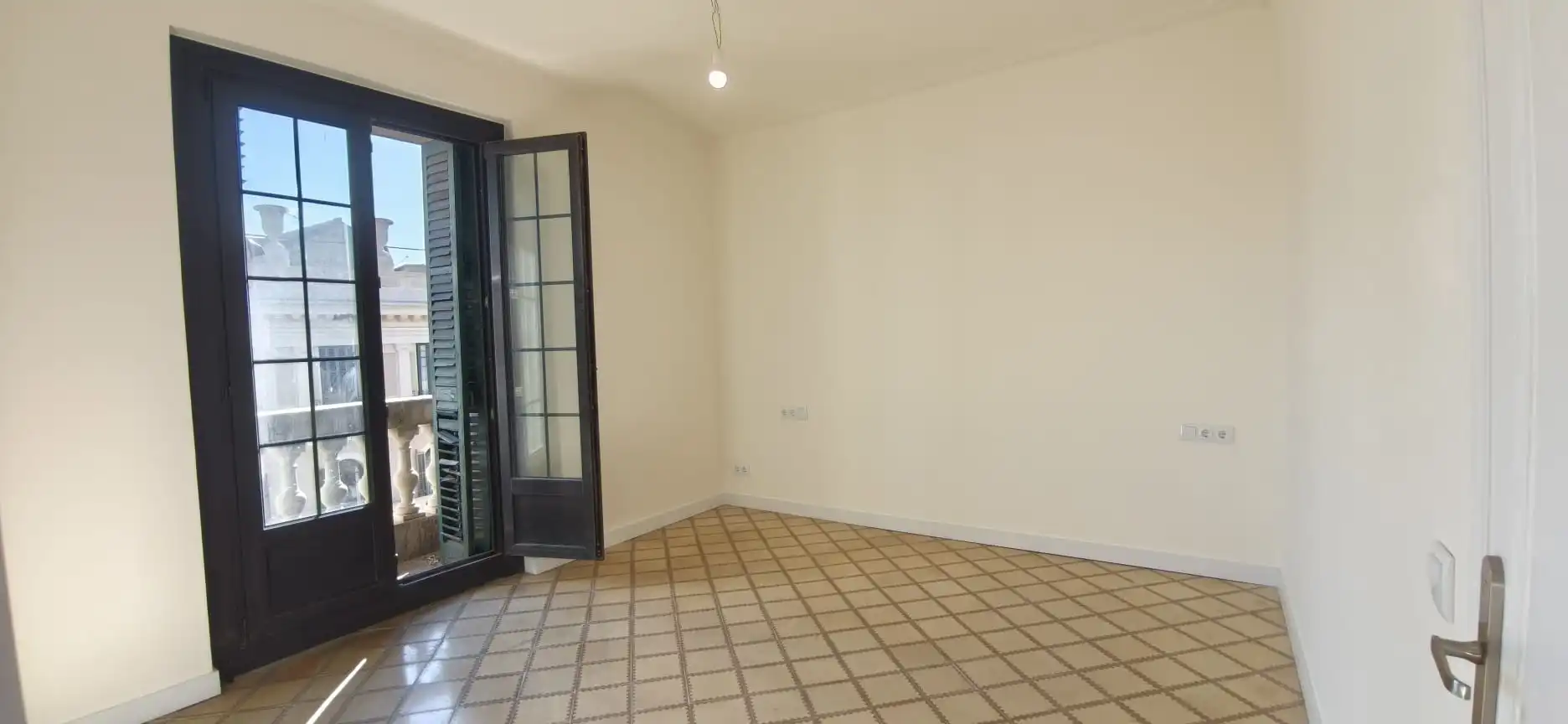 Wohnung zur Miete in Barcelona mit Klimaanlage, Ofen und Mikrowelle