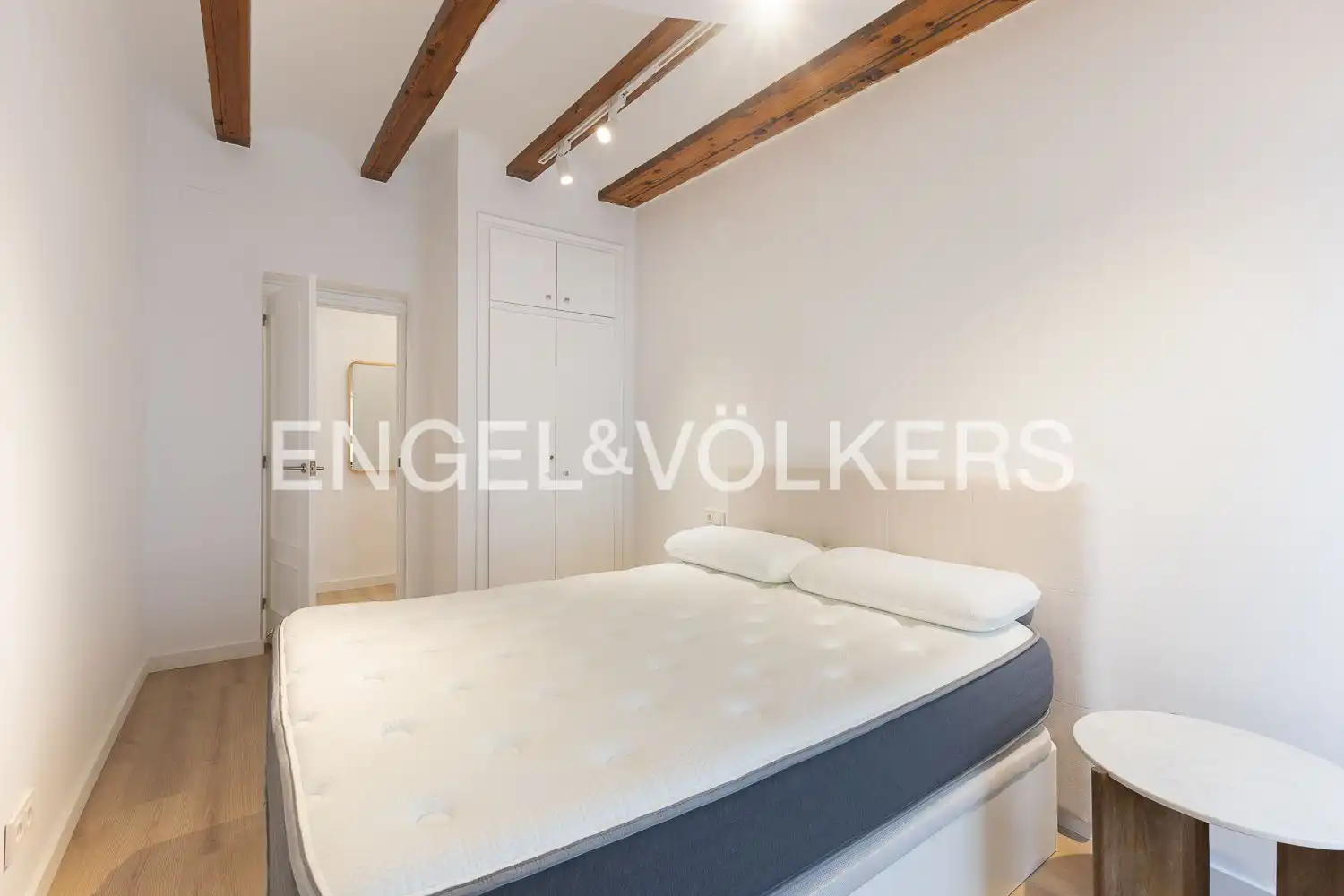 Bedroom of Flat for rent in Valencia  with Air Conditioner, Heating and Parquet flooring