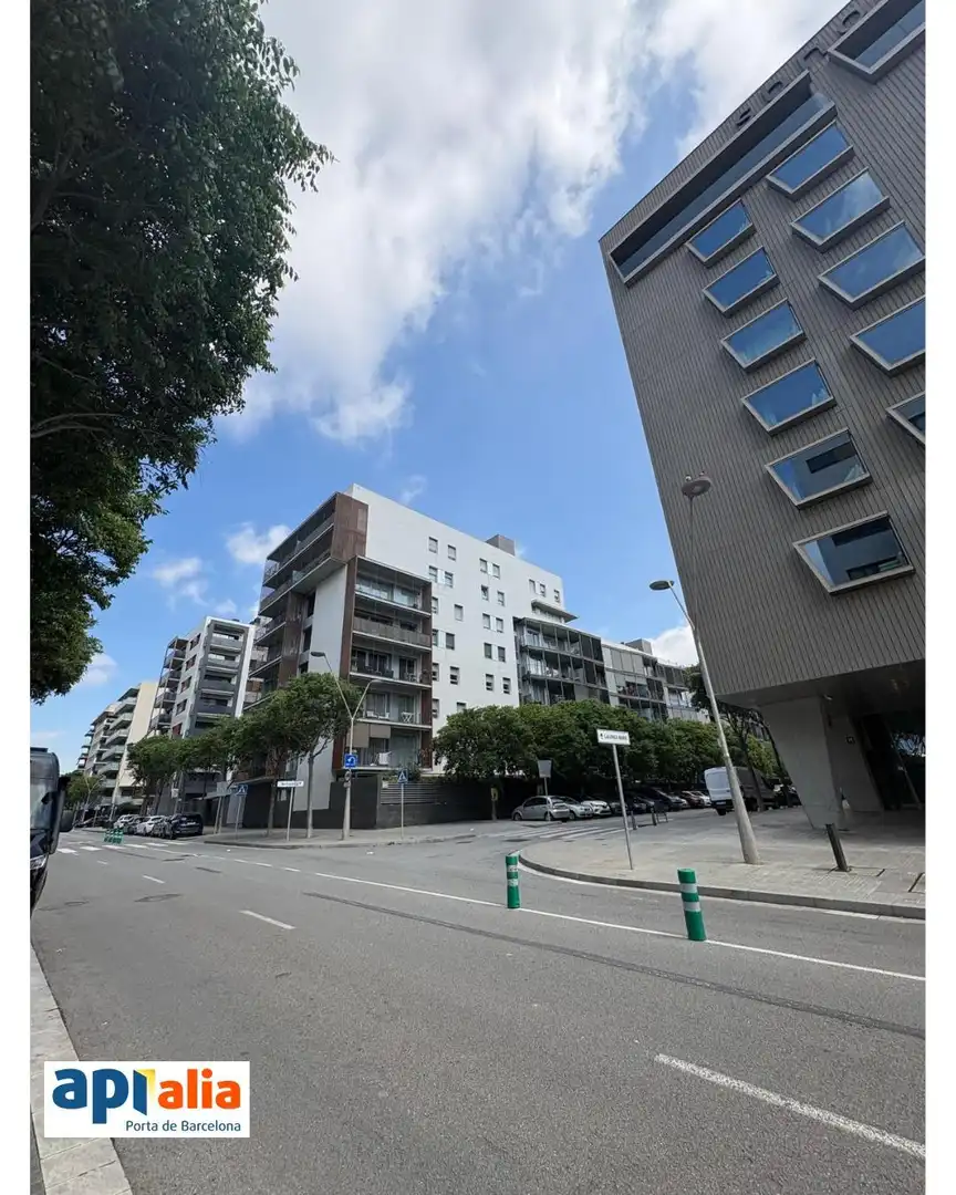 Vista exterior de Apartament en venda en Sant Feliu de Llobregat