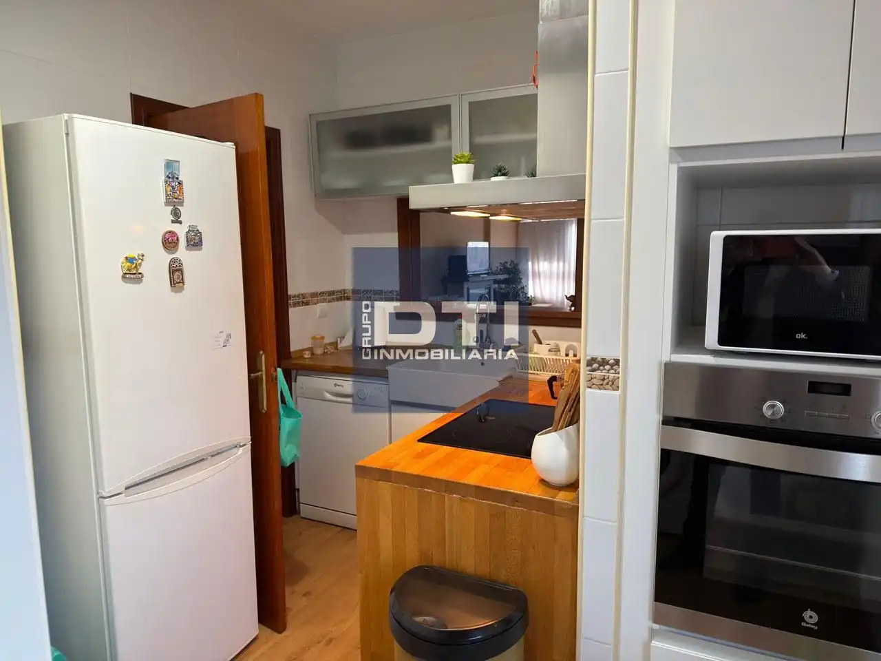 Cuina de Pis en venda en Huelva amb Aire condicionat i Moblat