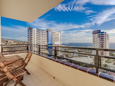 Appartement compact avec piscine à vendre à El Horno