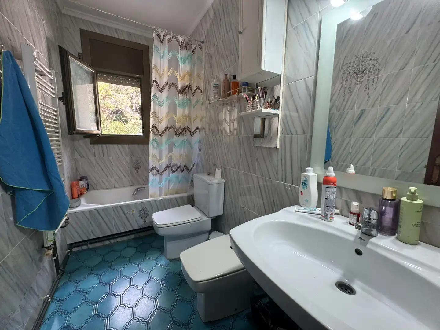Baño de Casa adosada de alquiler en Calafell con Calefacción, Terraza y Amueblado