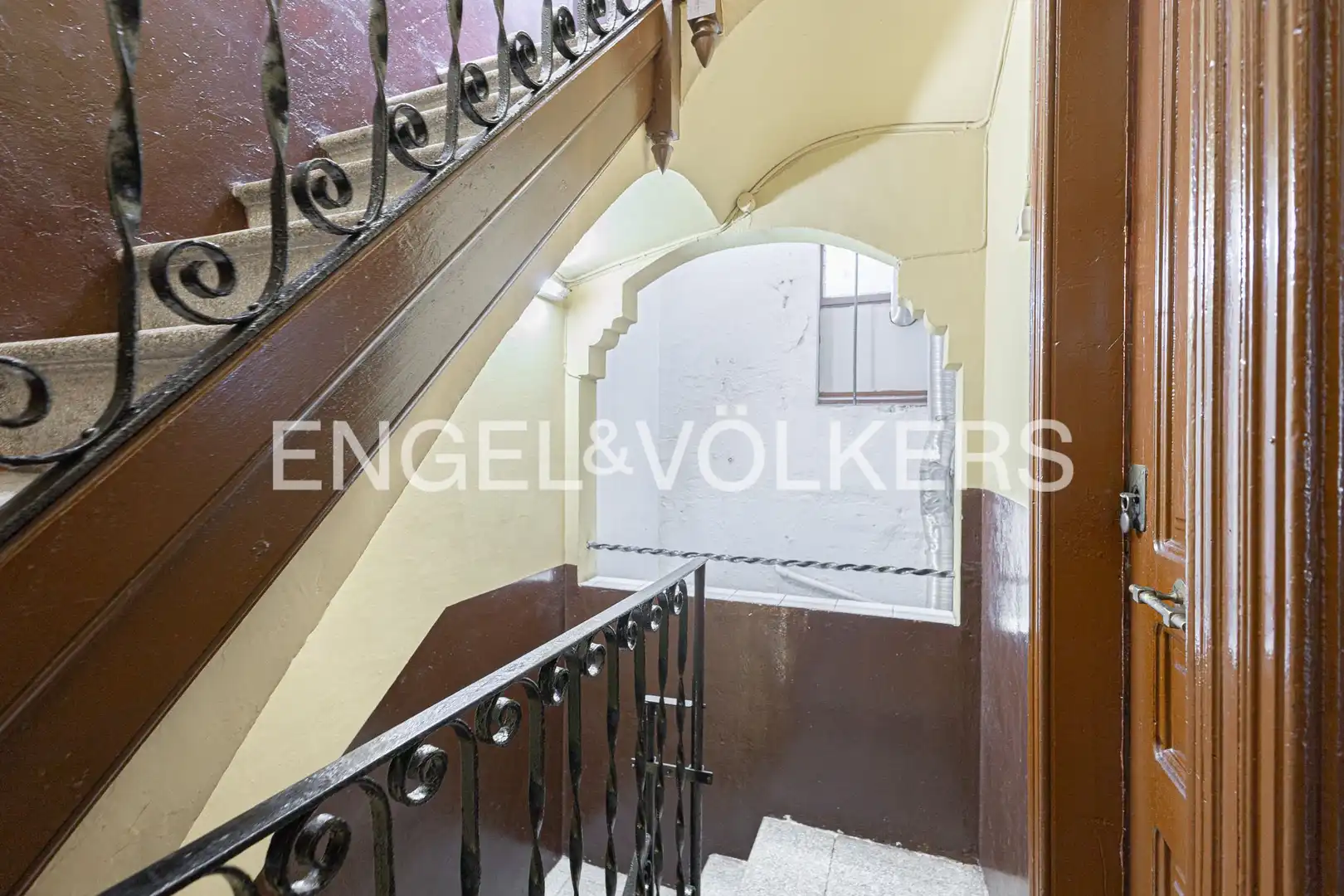 Houses for sale in Barcelona  with Heating, Terrace and Balcony