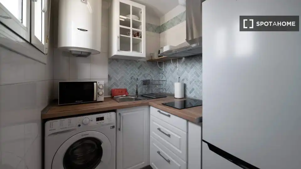 Küche von Wohnung zur Miete in Madrid mit Klimaanlage, Heizung und Möbliert